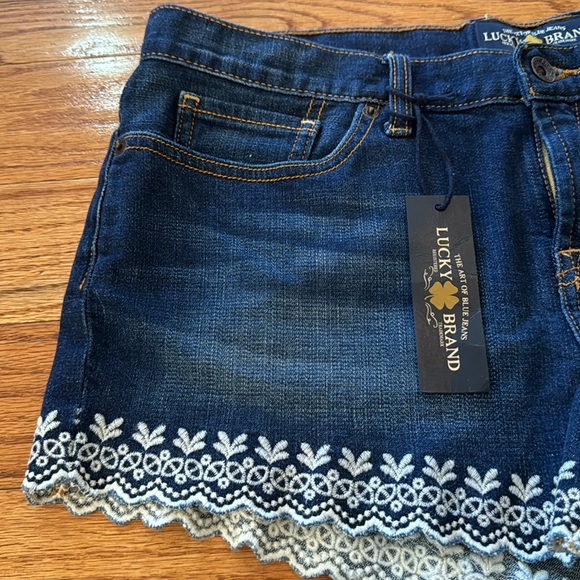 Lucky Brand Riley Shorts NWT - Picture 3 of 6
